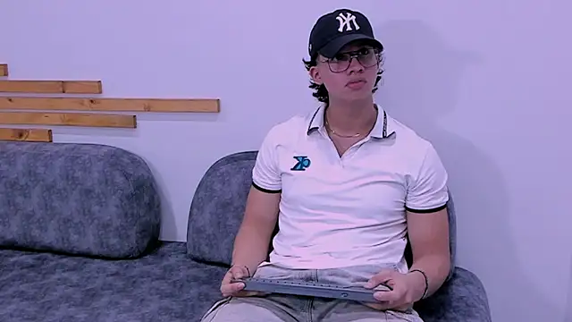 axxel body online show from 03/28/26, 08:41