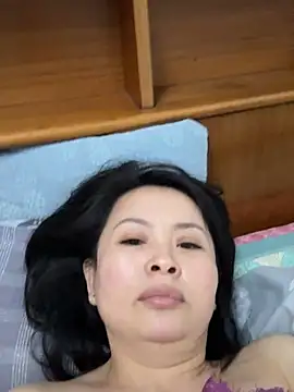 xiaxia-2026 online show from 04/21/26, 02:56