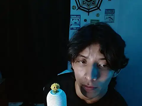 Snapshot of VazacGaming chatting on 07/02/26, 01:05 VazacGaming online show from 07/02/26, 01:05