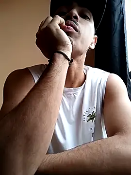 LucaColmal online show from 03/29/26, 08:53