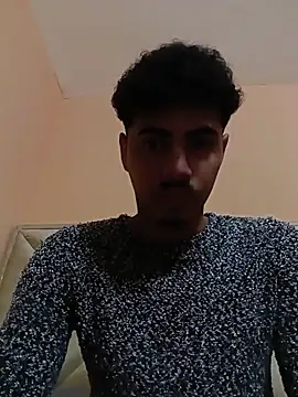 Snapshot of LucaColmal chatting on 04/03/26, 05:27 LucaColmal online show from 04/03/26, 05:27