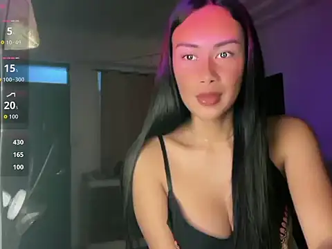 SweetSugar xx online show from 06/17/26, 07:15