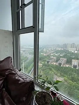 Snapshot of yuanpu0925 chatting on 05/14/26, 12:50 yuanpu0925 online show from 05/14/26, 12:50