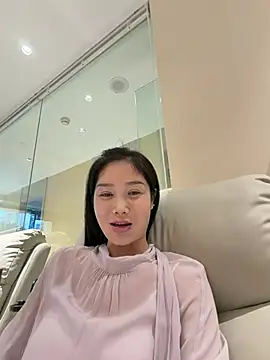 Snapshot of yuanpu0925 chatting on 05/15/26, 10:00 yuanpu0925 online show from 05/15/26, 10:00