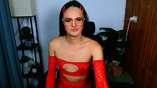 Snapshot of Bella_CiaoX chatting on 07/05/26, 08:54 Bella CiaoX online show from 07/05/26, 08:54