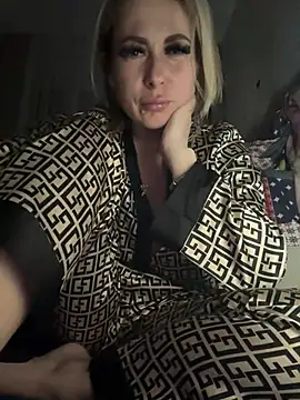 peach widow online show from 04/10/26, 07:51