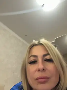 peach widow online show from 04/23/26, 12:40