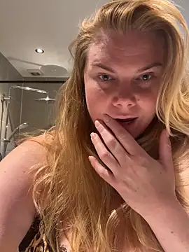 Snapshot of SexyBlondJoanna-Exclusief chatting on 05/17/26, 10:11 SexyBlondJoanna-Exclusief online show from 05/17/26, 10:11