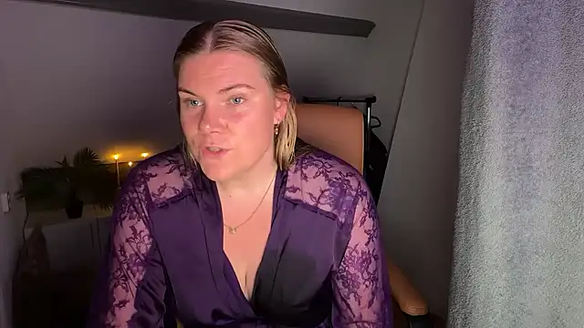 Snapshot of SexyBlondJoanna-Exclusief chatting on 05/20/26, 09:59 SexyBlondJoanna-Exclusief online show from 05/20/26, 09:59
