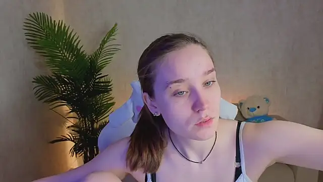 Snapshot of SweetieBlush chatting on 05/01/26, 01:10 SweetieBlush online show from 05/01/26, 01:10