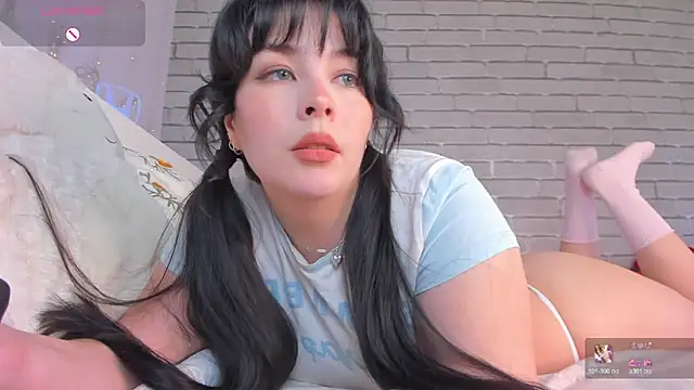 Snapshot of NatalForsy chatting on 04/07/26, 12:16 NatalForsy online show from 04/07/26, 12:16