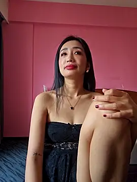 Snapshot of Emceeeeee25 chatting on 04/03/26, 05:38 Emceeeeee25 online show from 04/03/26, 05:38