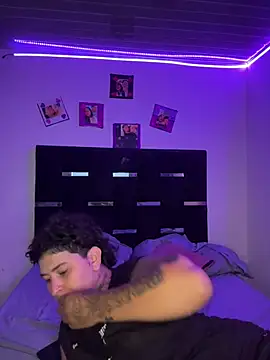 Snapshot of lunaa_love chatting on 03/31/26, 12:23 lunaa love online show from 03/31/26, 12:23