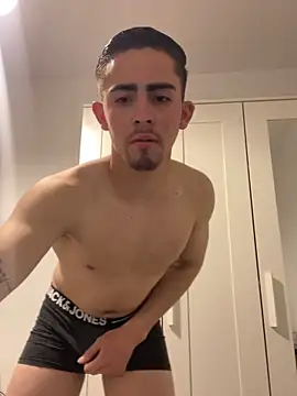 Snapshot of angel_twinkk chatting on 03/31/26, 09:04 angel twinkk online show from 03/31/26, 09:04