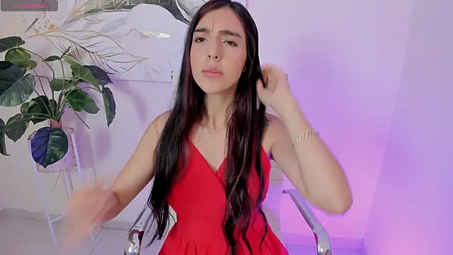 Snapshot of crystal_arlette_ chatting on 04/20/26, 01:47 crystal arlette online show from 04/20/26, 01:47