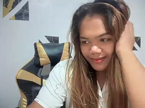 Snapshot of yourhotwild_bella chatting on 07/09/26, 06:01 yourhotwild bella online show from 07/09/26, 06:01