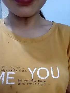 Snapshot of -Vahila- chatting on 03/30/26, 01:06 -Vahila- online show from 03/30/26, 01:06