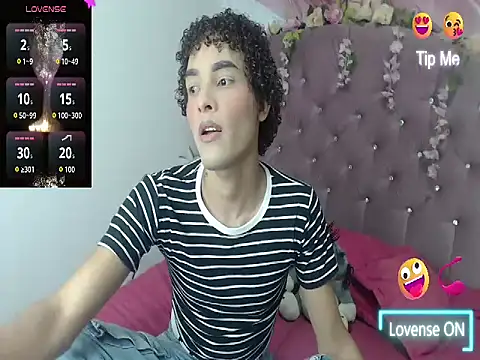 Snapshot of Nathaly_Sam chatting on 05/20/26, 01:34 Nathaly Sam online show from 05/20/26, 01:34