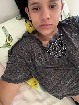 Snapshot of biaamendes chatting on 03/30/26, 11:00 biaamendes online show from 03/30/26, 11:00