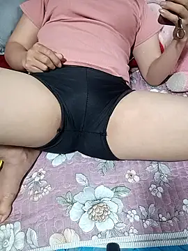 Snapshot of __Merry__ chatting on 04/10/26, 05:23 Merry online show from 04/10/26, 05:23