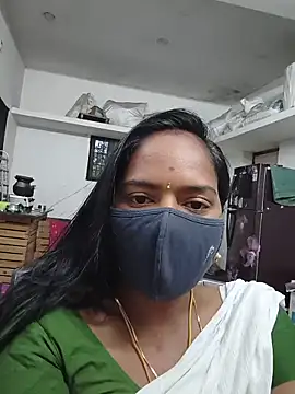 Snapshot of Tamil_Sangeetha chatting on 06/23/26, 12:19 Tamil Sangeetha online show from 06/23/26, 12:19