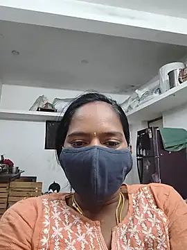 Snapshot of Tamil_Sangeetha chatting on 07/07/26, 12:13 Tamil Sangeetha online show from 07/07/26, 12:13