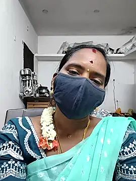 Snapshot of Tamil_Sangeetha chatting on 07/17/26, 06:13 Tamil Sangeetha online show from 07/17/26, 06:13