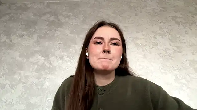 Snapshot of CaroylnEnz chatting on 03/30/26, 08:04 CaroylnEnz online show from 03/30/26, 08:04