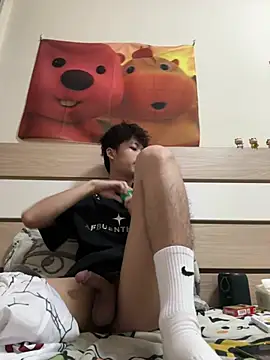 Snapshot of sexyboy-3525 chatting on 06/30/26, 04:41 sexyboy-3525 online show from 06/30/26, 04:41