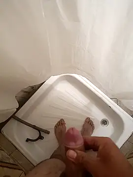 adams0224 online show from 04/28/26, 08:03