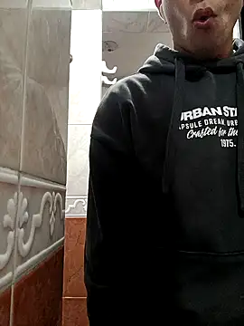 Snapshot of nico_herrera__ chatting on 03/29/26, 09:37 nico herrera online show from 03/29/26, 09:37