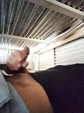 Snapshot of RealBigDickBoy chatting on 04/07/26, 06:25 RealBigDickBoy online show from 04/07/26, 06:25