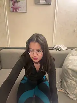 Z Milll online show from 04/18/26, 04:55