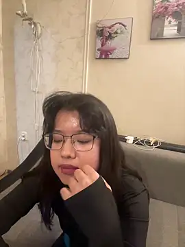 Z Milll online show from 04/18/26, 07:07