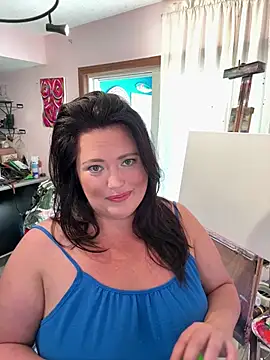 Snapshot of EmberVael chatting on 07/30/26, 10:09 EmberVael online show from 07/30/26, 10:09