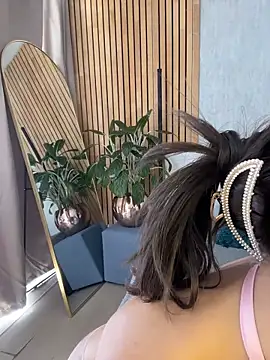 EmmaVonn online show from 06/19/26, 07:39