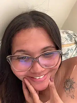 viviboraaaa online show from 04/25/26, 02:47