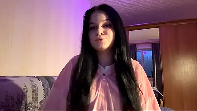 BellaLuxury online show from 03/30/26, 03:35