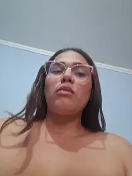 Snapshot of latin_boobs chatting on 05/22/26, 04:56 latin boobs online show from 05/22/26, 04:56