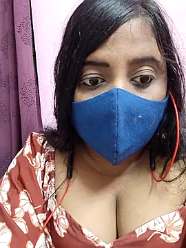 Tami-sonia online show from 05/11/26, 03:18