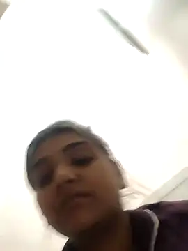   Hot  Lakshmi   online show from 04/16/26, 03:29