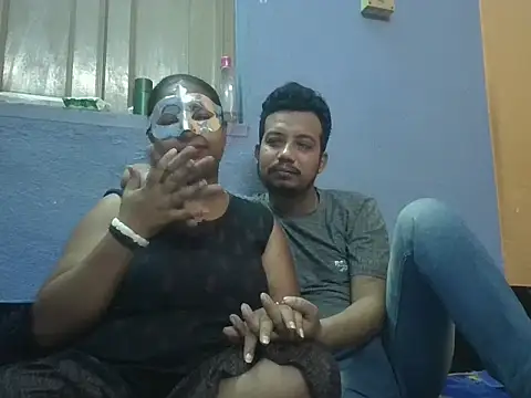 Naina1994 online show from 04/14/26, 12:44