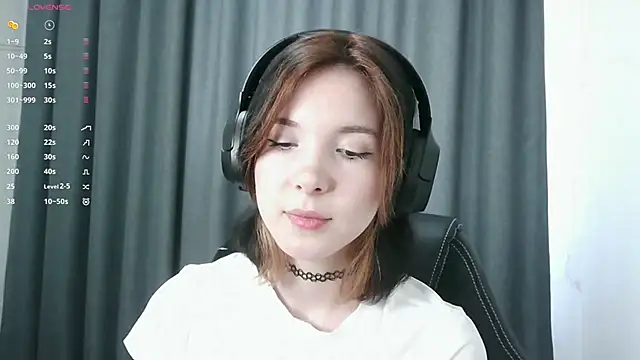 Snapshot of RubyBooby chatting on 06/11/26, 04:05 RubyBooby online show from 06/11/26, 04:05