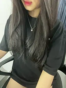 Annie nii online show from 04/25/26, 08:28