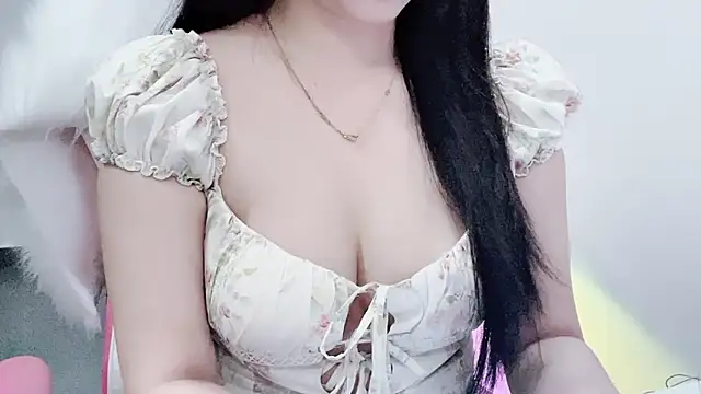 Snapshot of Annie_nii chatting on 06/10/26, 02:34 Annie nii online show from 06/10/26, 02:34