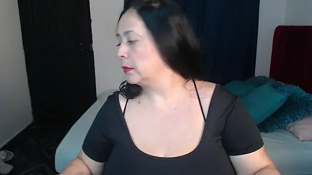 Snapshot of carlareyesk977 chatting on 07/22/26, 01:36 carlareyesk977 online show from 07/22/26, 01:36