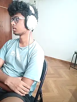 Snapshot of letsplaygame chatting on 05/02/26, 04:28 letsplaygame online show from 05/02/26, 04:28