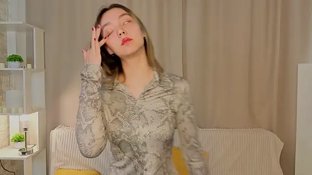 CythiaFelmet online show from 04/08/26, 04:45