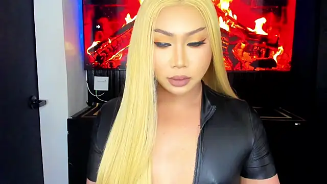  YourBeautifulShemale  online show from 05/11/26, 05:32