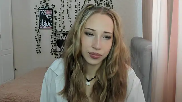 Emmarayder online show from 04/29/26, 10:30